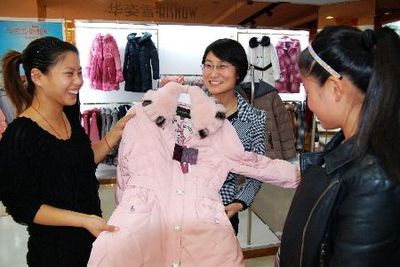 河南華姿雪羽絨制品叫響國內(nèi)外